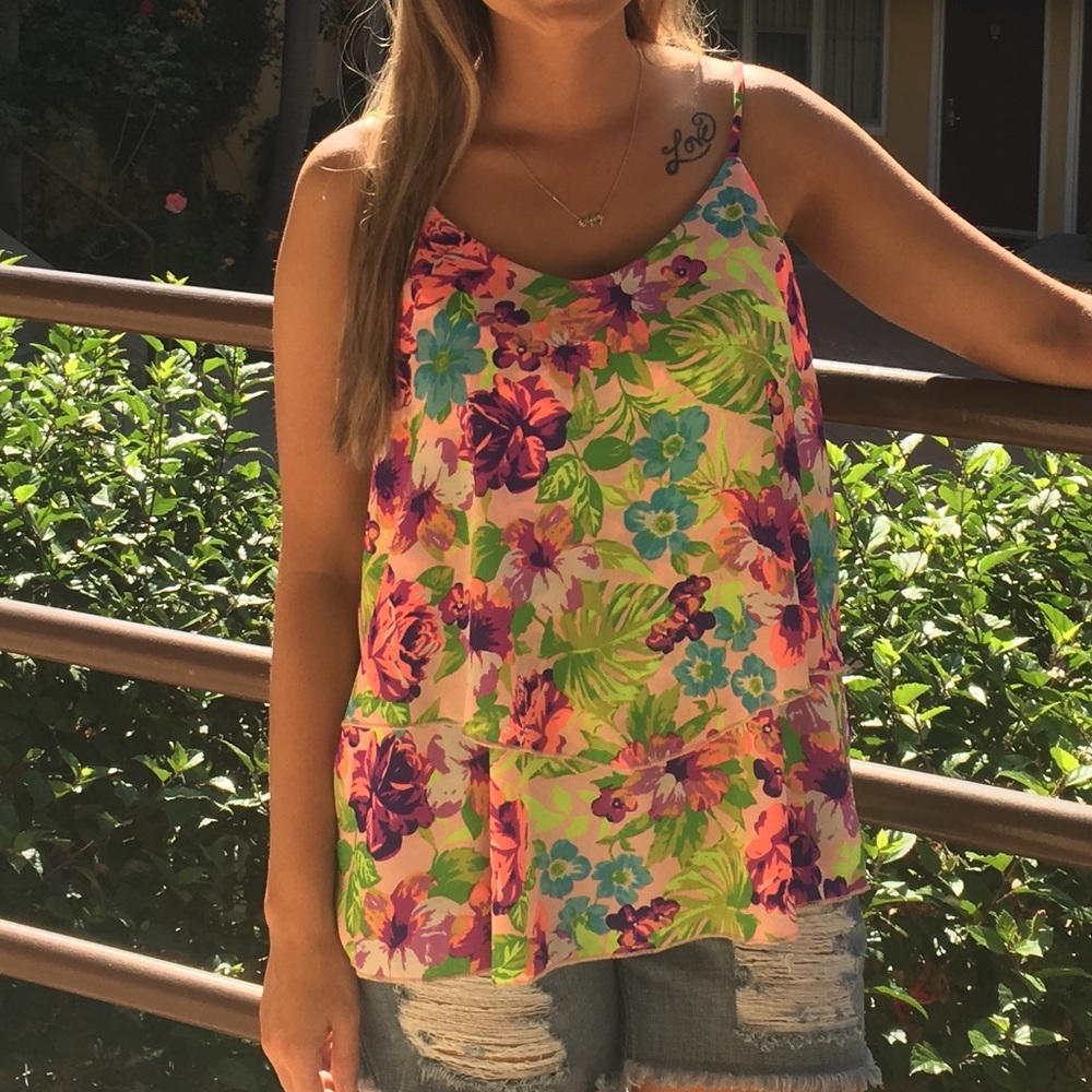 Floral tank